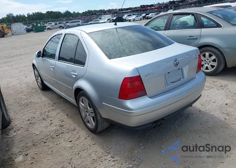 2002 Volkswagen Jetta Gls z USA, uszkodzony, nr VIN 3VWSE69M92M155565